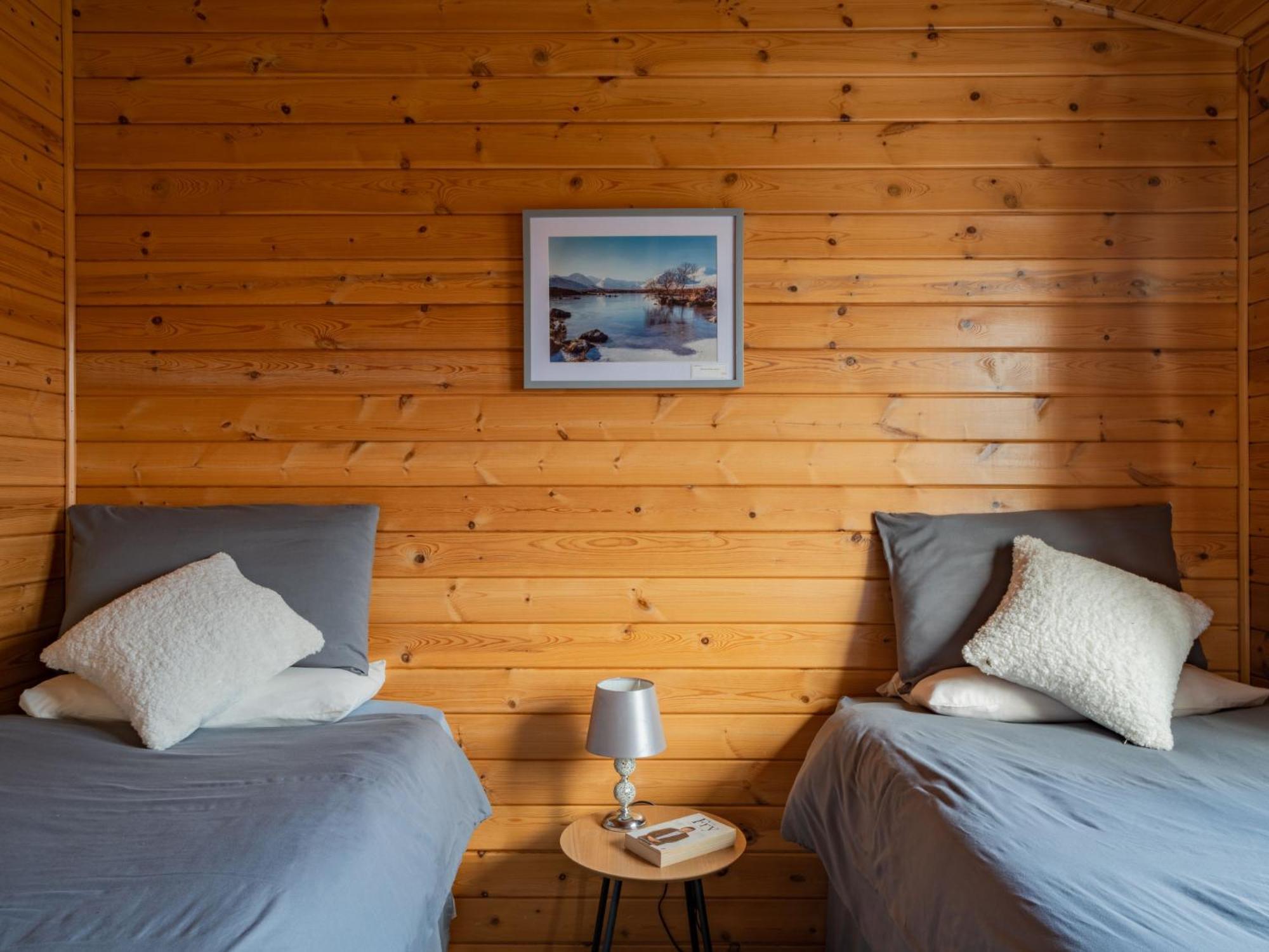 Chalet Loch Leven Lodge 10 By Interhome Kinross Esterno foto