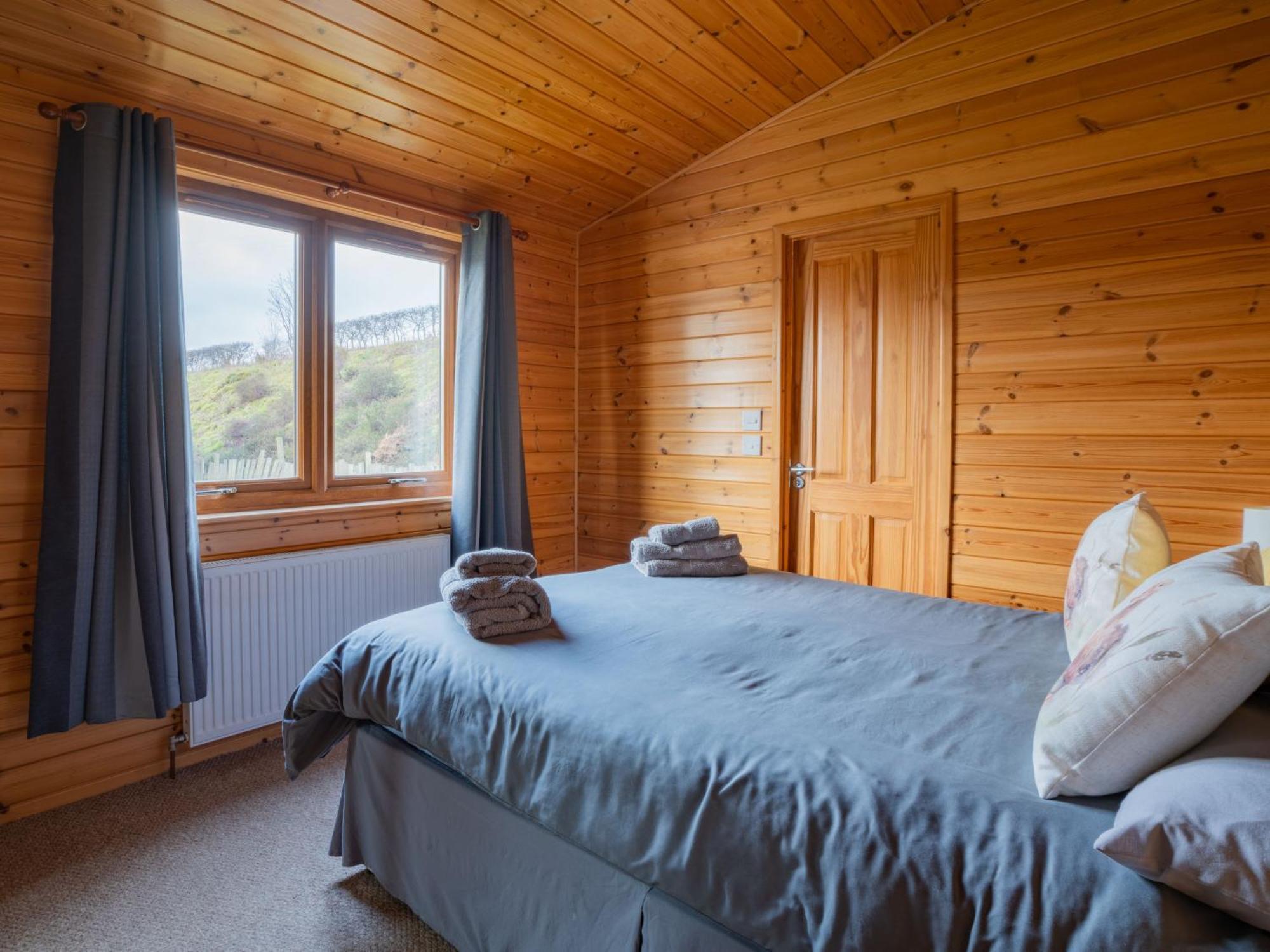 Chalet Loch Leven Lodge 10 By Interhome Kinross Esterno foto