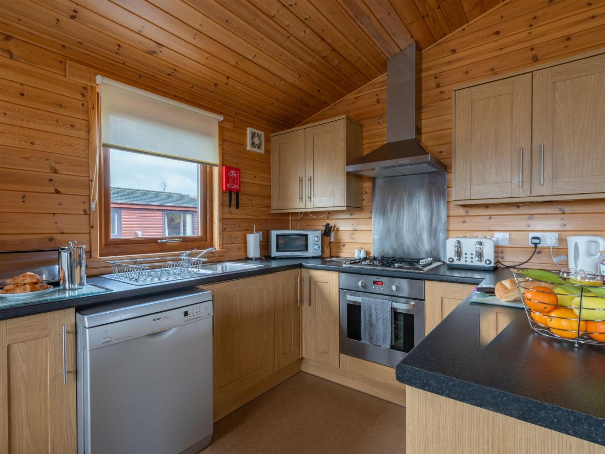 Chalet Loch Leven Lodge 10 By Interhome Kinross Esterno foto